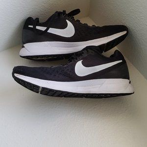 Women's Nike Pegasus 34 shoes
